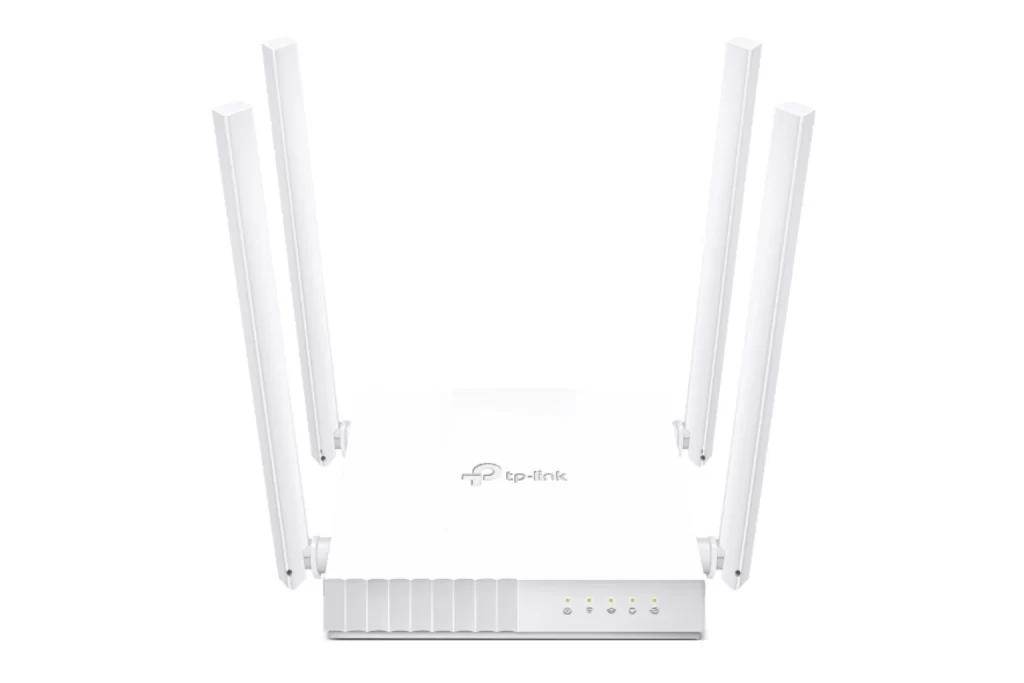 Roteador TP-Link Archer C21 Wi-Fi Dual Band com quatro antenas brancas
