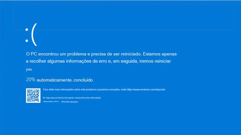 Captura de tela da famosa "Tela Azul da Morte" (BSOD) do Windows em fundo azul. No topo esquerdo há um emoticon triste composto por dois pontos e um parêntese aberto ":(". Abaixo, exibe-se o texto informativo em português avisando que o PC encontrou um problema e precisa ser reinventado, com o progresso em 20% concluído. No canto inferior esquerdo há um QR Code e instruções de suporte técnico.