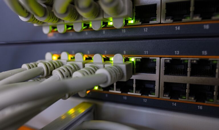 Ethernet o que é: conexão por cabo em uma rede local