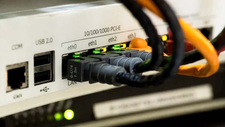 o que é internet banda larga e como a conexão funciona